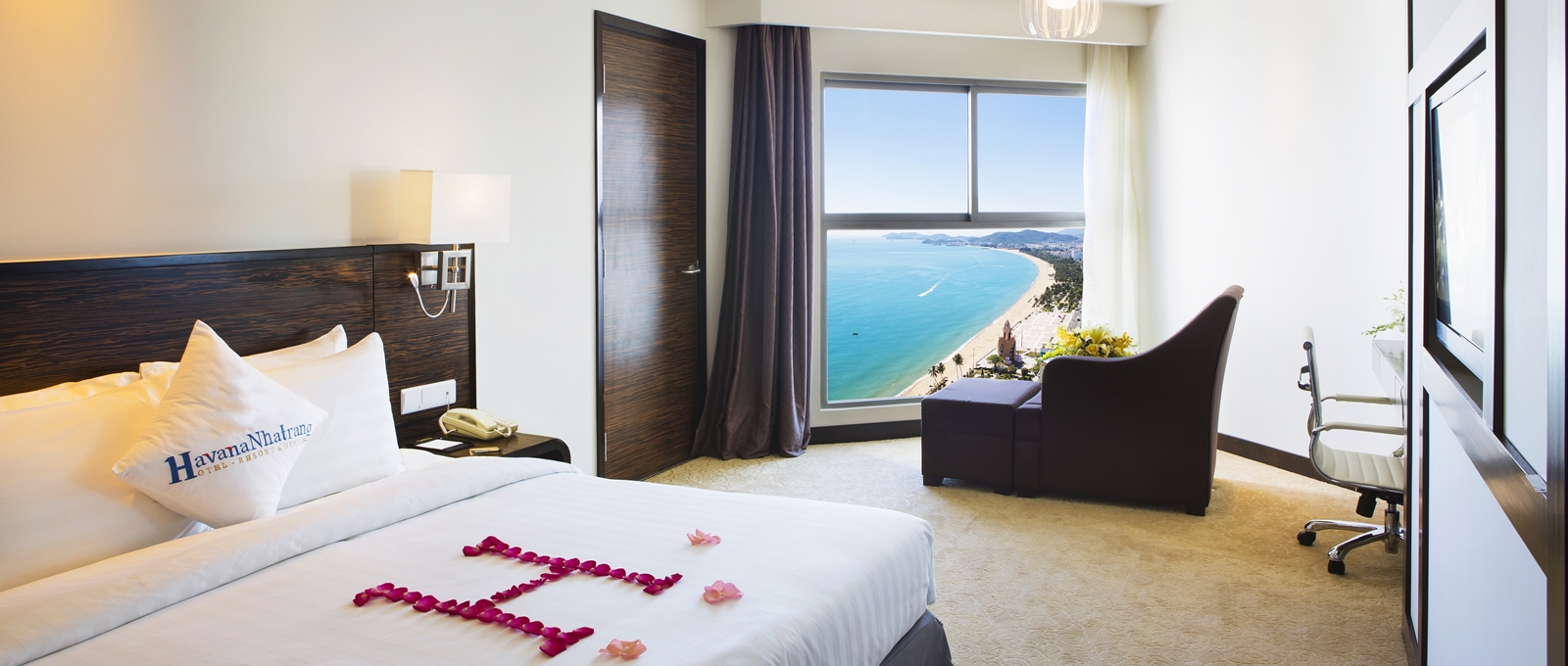 Combo Nha Trang - 3N2Đ - Khách Sạn 5* Havana - Xe Đưa Đón Bay - Tắm Bùn - Skydeck 1 havana 2