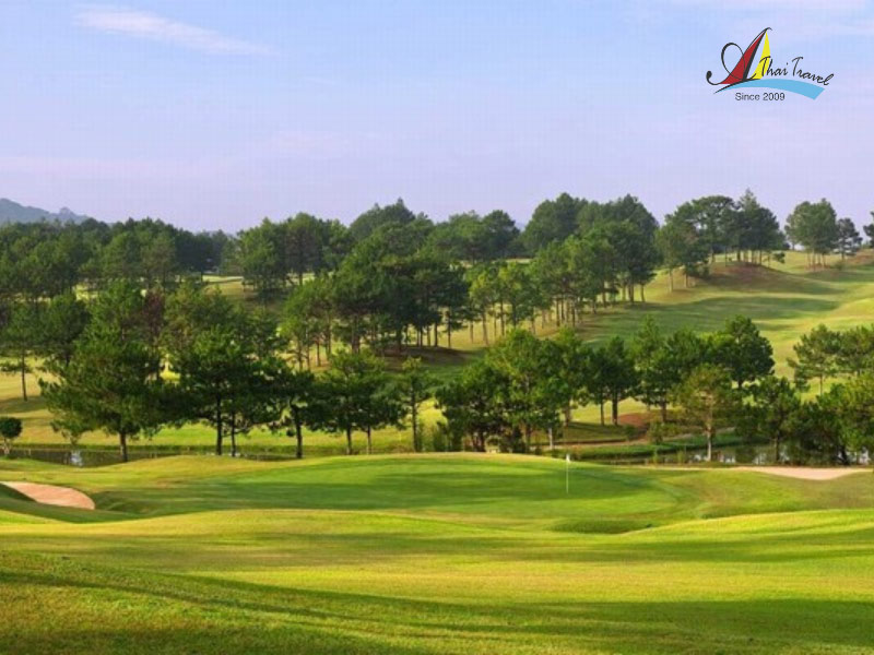 Dalat Palace Golf Course comforts players in a dreamy natural space Dalat Palace Golf Course comforts players in a dreamy natural space