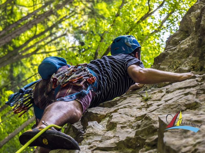 Bach Ma Mountain has many challenging trails for trekking and long-distance walking enthusiasts Bach Ma Mountain has many challenging trails for trekking and long-distance walking enthusiasts