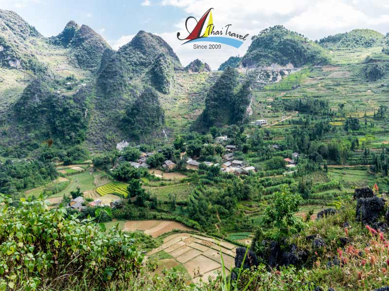Ha Giang rocky plateau attracts many international tourists Ha Giang rocky plateau attracts many international tourists