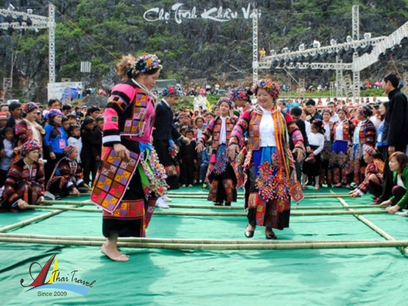 Chợ tình Khâu Vai ở Hà Giang là lễ hội vùng cao thường tổ chức vào mùa xuân Chợ tình Khâu Vai ở Hà Giang là lễ hội vùng cao thường tổ chức vào mùa xuân