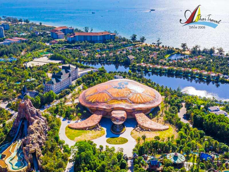 Vinpearl Phu Quoc is one of the famous tourist destinations in Vietnam Vinpearl Phu Quoc is one of the famous tourist destinations in Vietnam