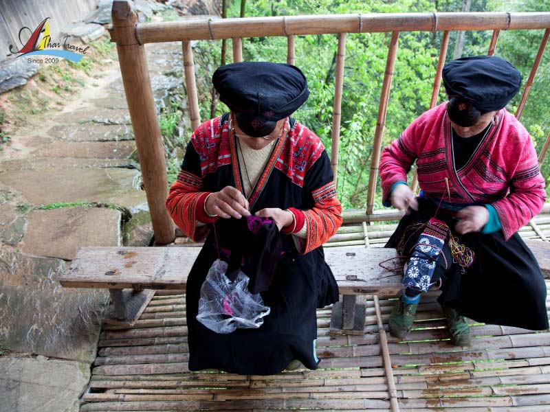 These traditional craft villages often have many experiential programs for tourists These traditional craft villages often have many experiential programs for tourists