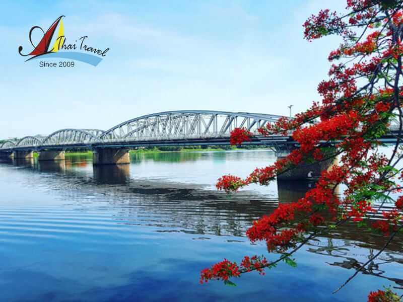Visit the beauty of Hue Ancient Capital 28 Visit Hue ancient capital in central Viet Nam - the beauty of a thousand years of history