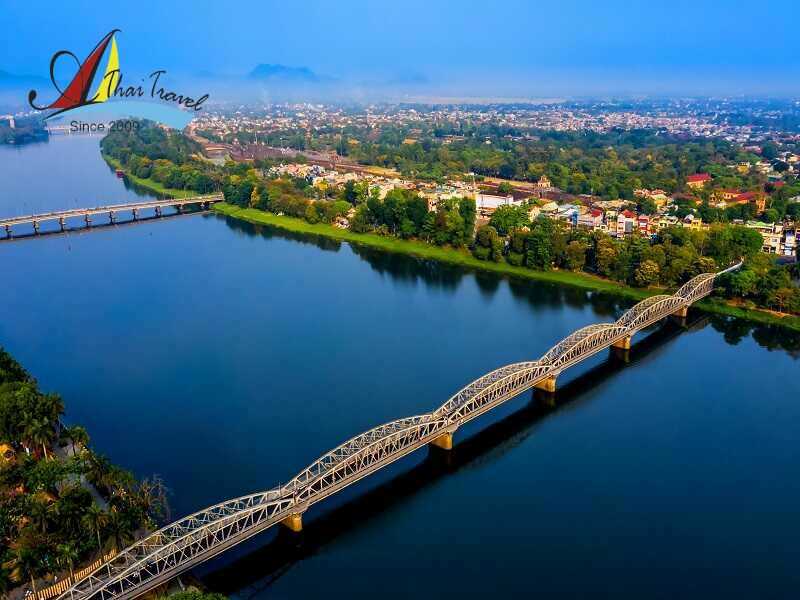 Visit the beauty of Hue Ancient Capital 17 Visit Hue ancient capital in central Viet Nam - the beauty of a thousand years of history