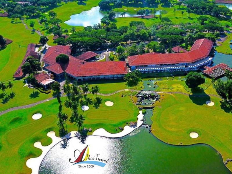 The Orchard Golf Club is renowned for its breathtaking scenery The Orchard Golf Club is renowned for its breathtaking scenery