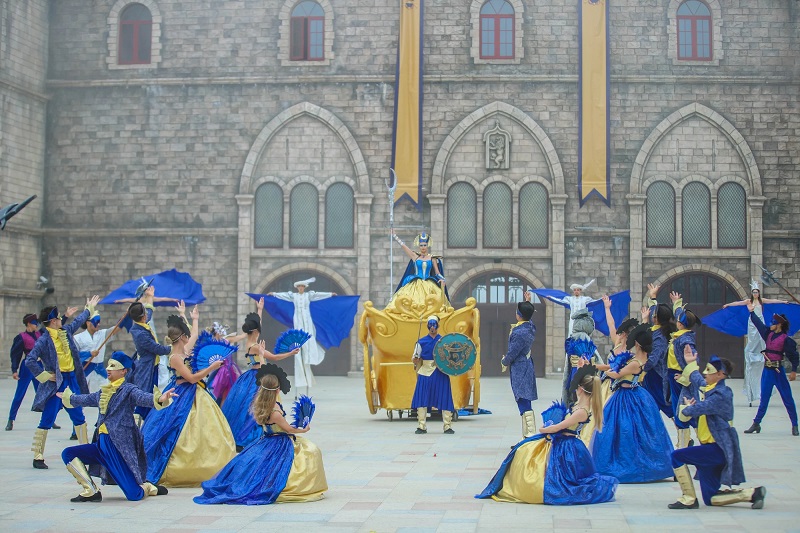Discover the beauty of Ba Na Hills 18 discoverthebeautyofbanahills7