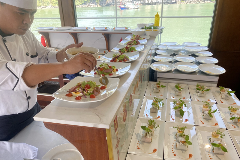 Enjoy Indian cuisine on Halong cruise 15 enjoyindiancuisineonhalongcruise