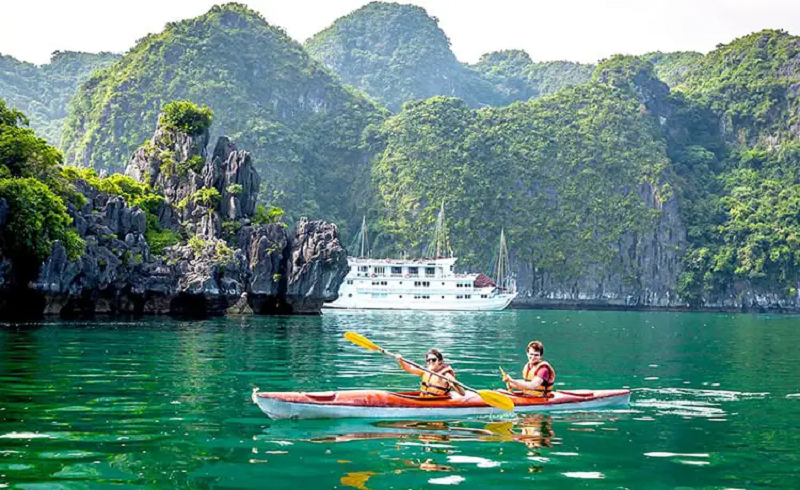 Tour Hanoi - Ha Long - Ninh Binh - Hoa Lu - Trang An - Hang Mua 4N3D 1 halong4days3nightstourfromhanoi1