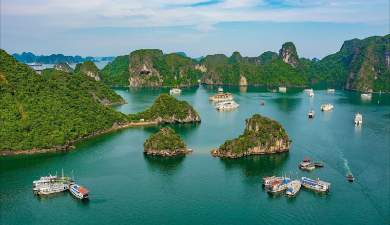 Ha Long - Ninh Binh - Lang Huong 5 Days 4 Nights Tour (河内-下龙湾-宁平-制香村) 1 halongninhbinhlanghuong5days4nightstour1