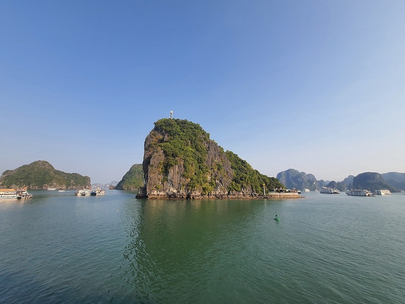 Top tourist attractions in Ha Long 13 toptouristattractionsinhalong6