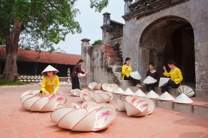 Visiting Chuong Non Village 8 visitingchuongnonvillage2