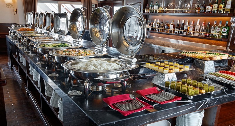 What to eat on a cruise in Ha Long 13 whattoeatonacruiseinhalong1