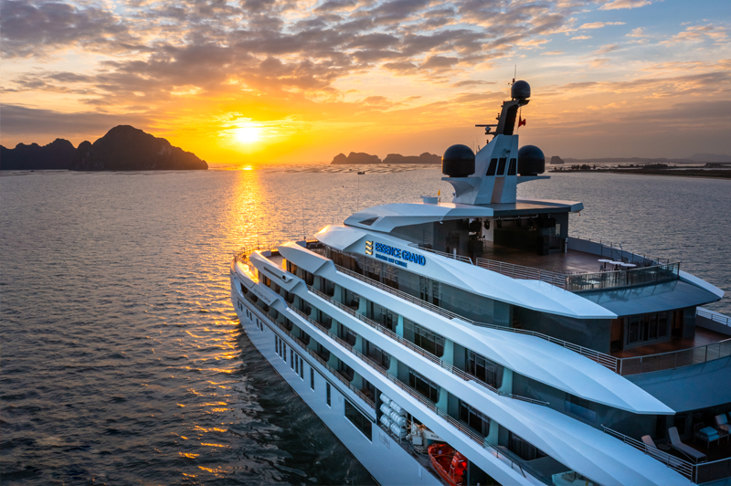 Experience a cruise on Bo Hon Island 5
