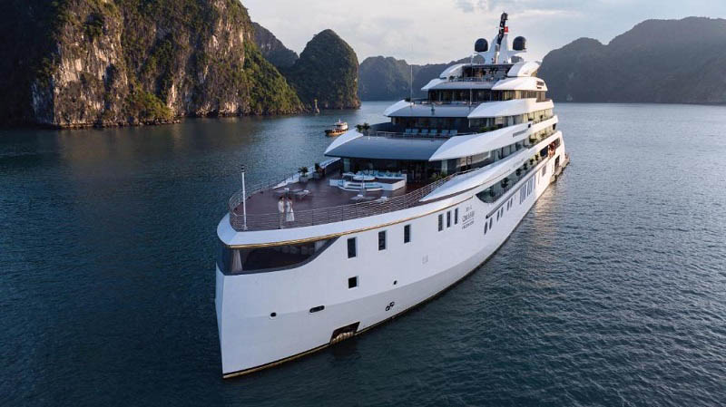 Experience a cruise on Bo Hon Island 6