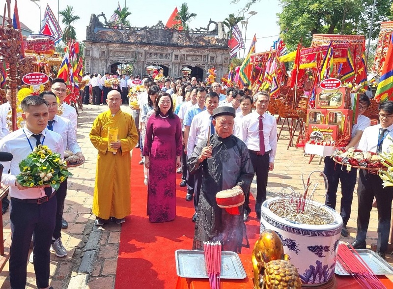 Những lễ hội du xuân ở Ninh Bình 9