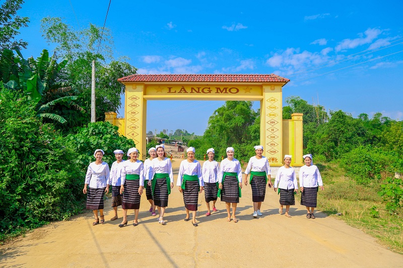 Thưởng thức khúc hát điệu múa dân gian dân tộc Thổ 12 thuongthuckhuchatdieumuadangiandantoctho5