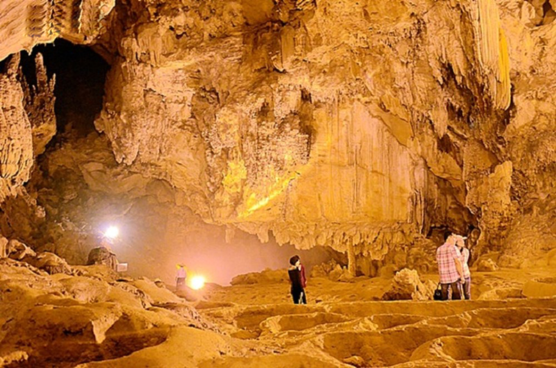 Visiting Cao Bang Tiger Cave 17 visitingcaobangtigercave3