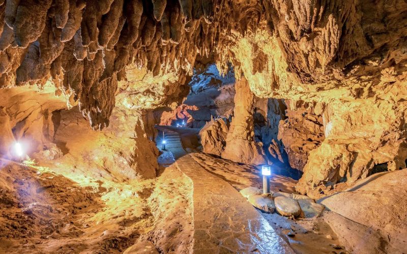 Visiting Cao Bang Tiger Cave 16 visitingcaobangtigercave4