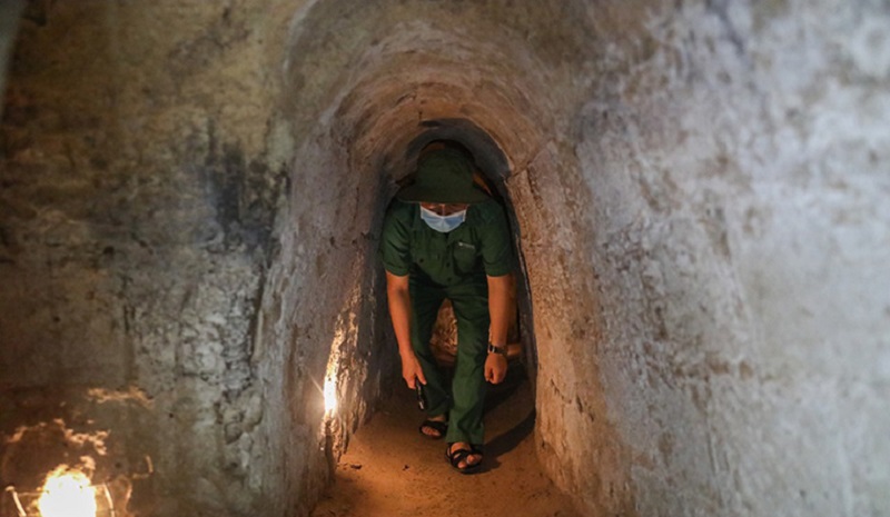 Visiting Cu Chi Tunnels 12 visitingcuchitunnels3