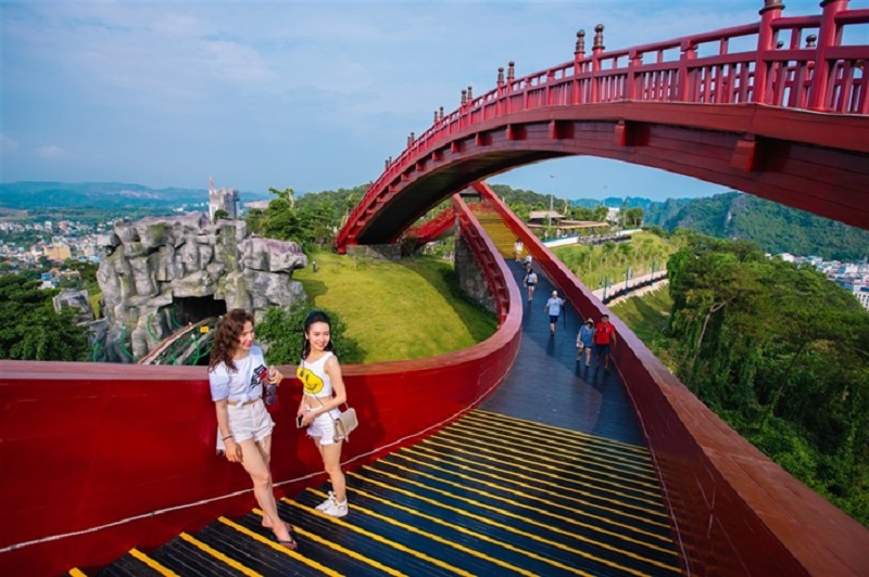 Cầu cá Koi Hạ Long 10 caucakoihalong3