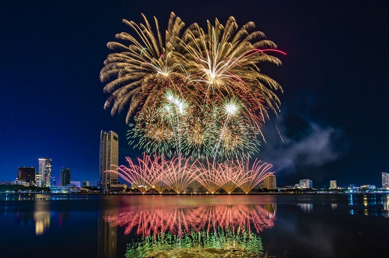 Da Nang International Fireworks Festival 8 dananginternationalfireworksfestival1