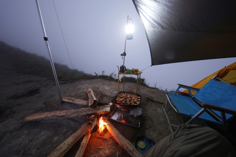 Experience sleeping in a tent in the sea of clouds of Ta Xua 10