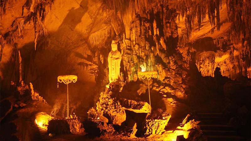 Tham quan hang động Bắc Kạn 9 thamquanhangdongbackan2