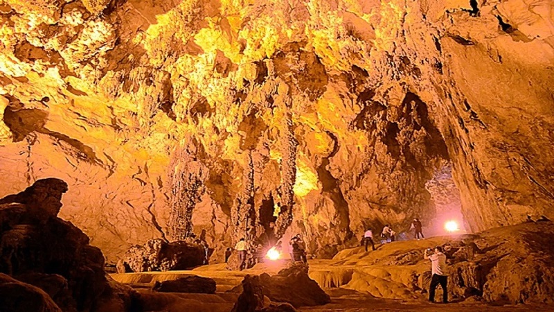 Tham quan hang động Bắc Kạn 10 thamquanhangdongbackan3