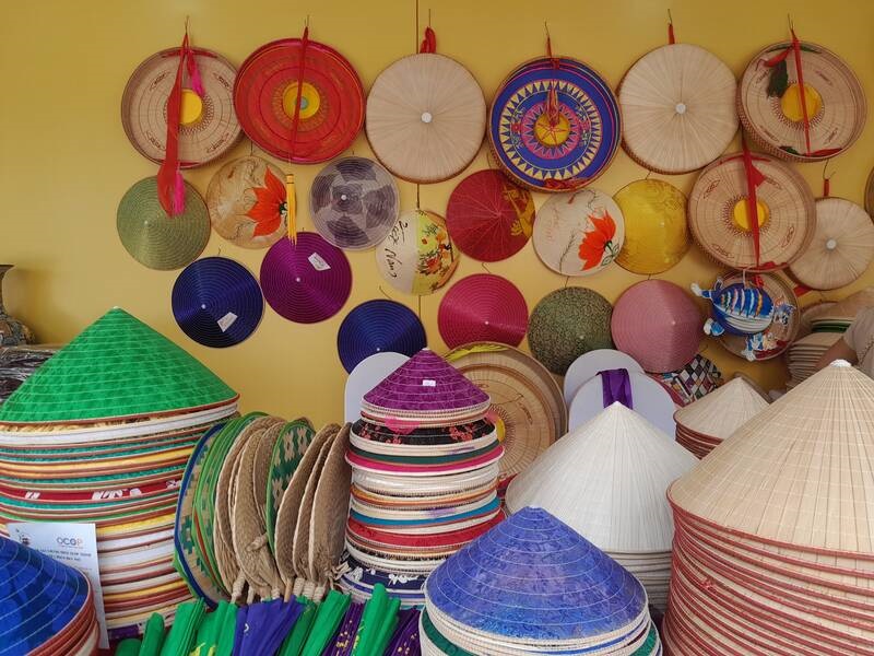 Visiting Huong Quang Phu Cau Village and Handicraft Village 18 visitinghuongquangphucauvillageandhandicraftvillage11