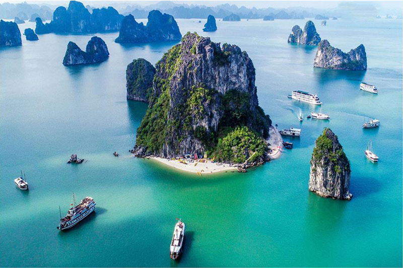 What is beautiful about Ha Long tourism in September 7 whatisbeautifulabouthalongtourisminseptember