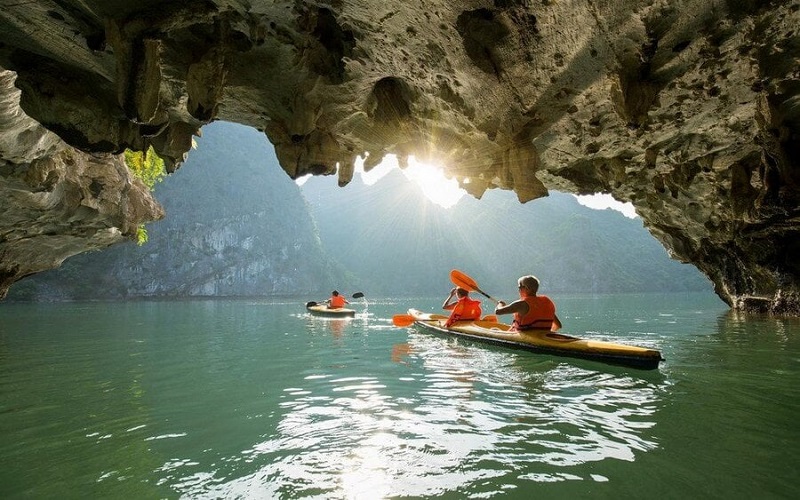 What is beautiful about Ha Long tourism in September 11 whatisbeautifulabouthalongtourisminseptember4