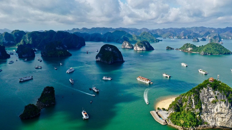 What is beautiful about Ha Long tourism in September 12 whatisbeautifulabouthalongtourisminseptember5