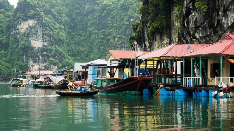 What is beautiful about traveling to Ha Long in August 20 whatisbeautifulabouttravelingtohalonginaugust23