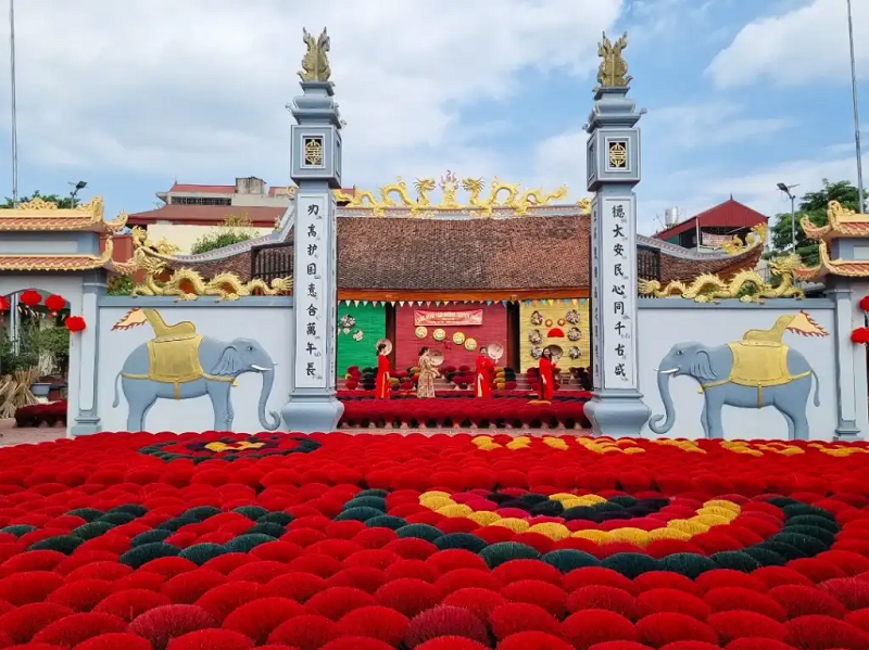 Experience of visiting Quang Phu Cau incense village 11