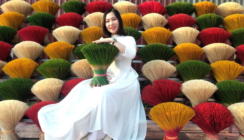 Experience of visiting Quang Phu Cau incense village 14