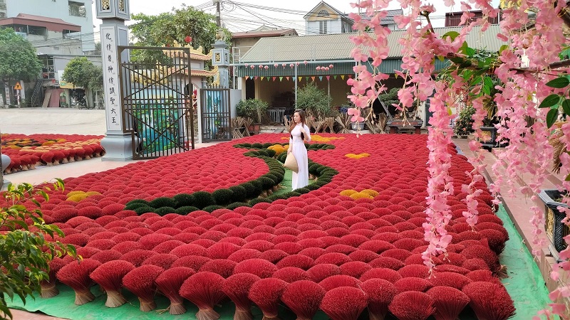Experience of visiting Quang Phu Cau incense village 9