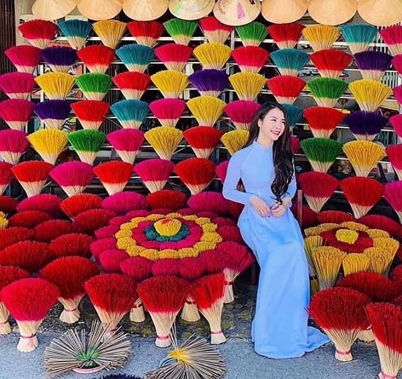 Fascinated by the beauty of Quang Phu Cau Village Hanoi 12 fascinatedbythebeautyofquangphucauvillagehanoi4