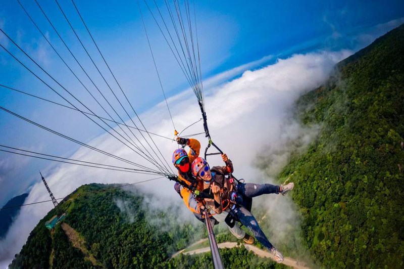 Paragliding in Son Tra Peninsula Da Nang 9 paraglidinginsontrapeninsuladanang