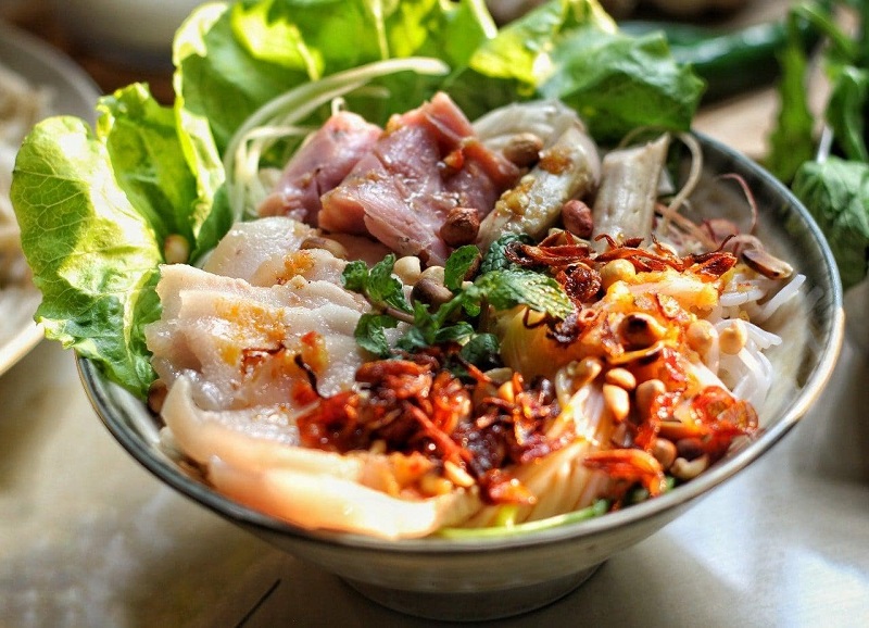 Snow ice cream an attractive dish in Da Nang 22 snowicecreamanattractivedishindanang23