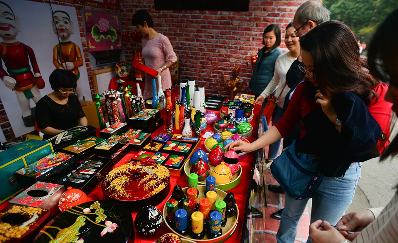 Visiting Ha Thai Lacquer Craft Village 10 visitinghathailacquercraftvillage1