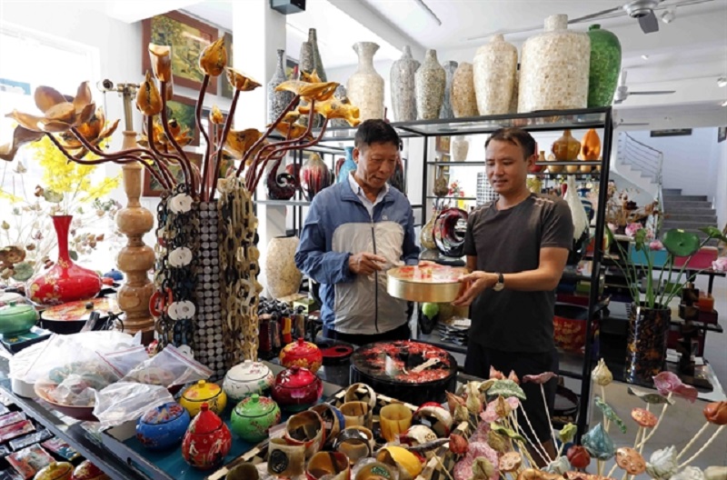 Visiting Ha Thai Lacquer Craft Village 11 visitinghathailacquercraftvillage2