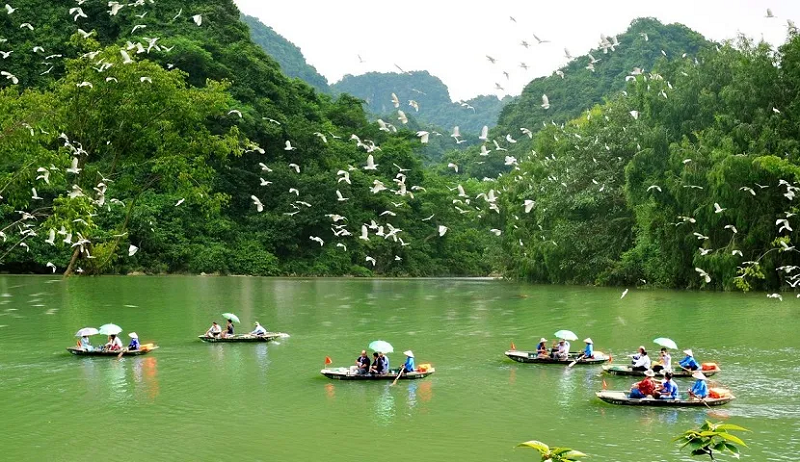 What is beautiful about traveling to Ninh Binh in October 22 whatisbeautifulabouttravelingtoninhbinhinoctober22
