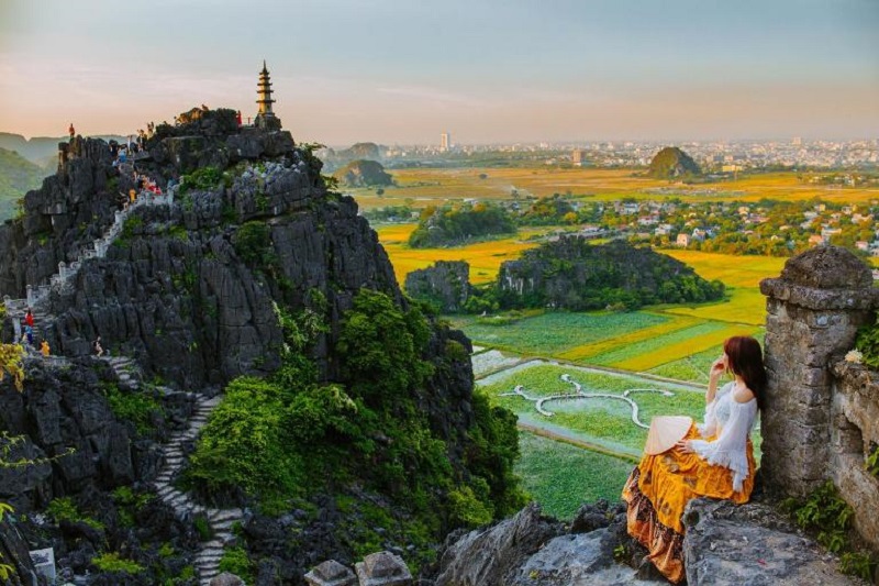 What is beautiful about traveling to Ninh Binh in October 17 whatisbeautifulabouttravelingtoninhbinhinoctober5