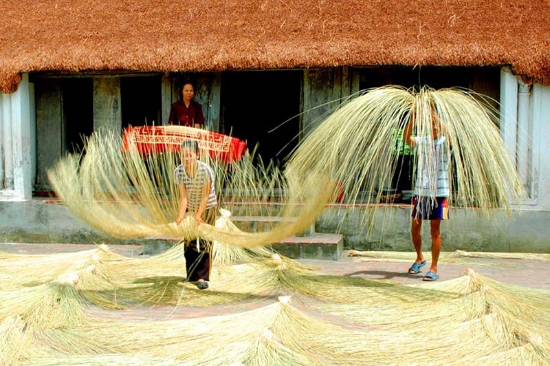 Top 9 traditional craft villages in Vietnam 16 top7traditionalcraftvillagesinvietnam3
