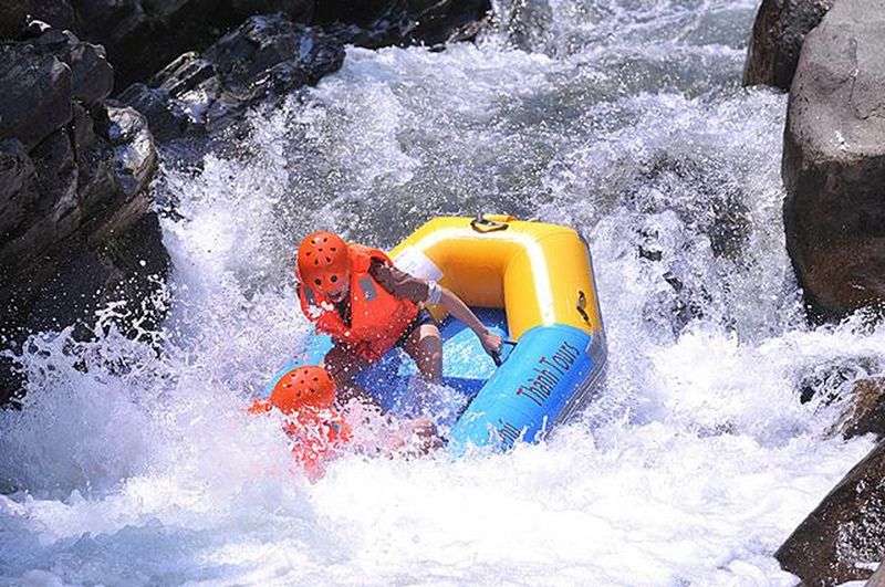 Trượt thác Hòa Phú Thành Đà Nẵng 14 truotthachoaphuthanhdanang3