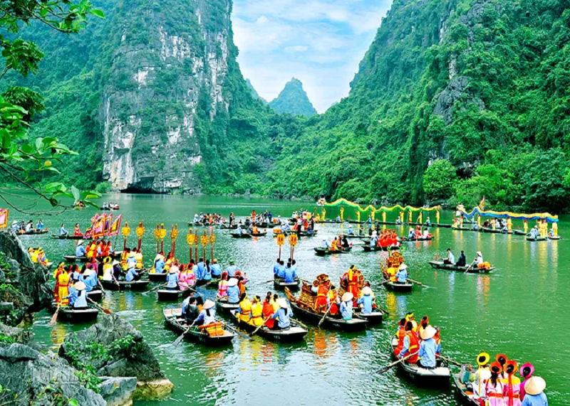 What is beautiful about Ninh Binh tourism in November 12 whatisbeautifulaboutninhninhtourisminnovember