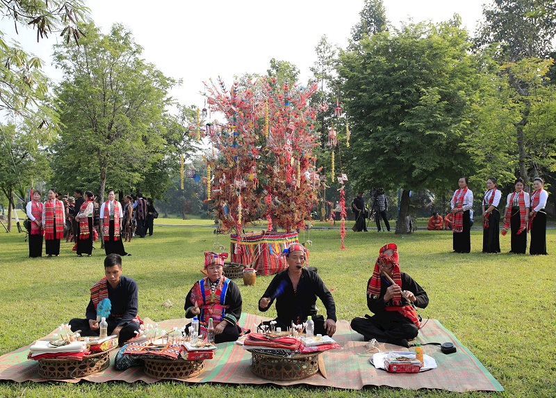 Top 6 lễ hội lớn tại Mộc Châu 7 top6lehoilontaimocchau