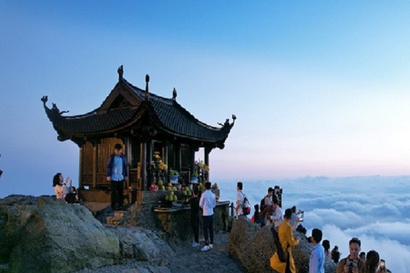 Tham quan Chùa Đồng Yên Tử 12 thamquanchuadongyentu8