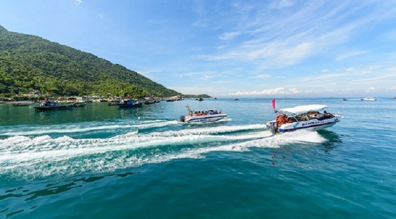 Experience of traveling to Da Nang on April 30 for first-time travelers 12